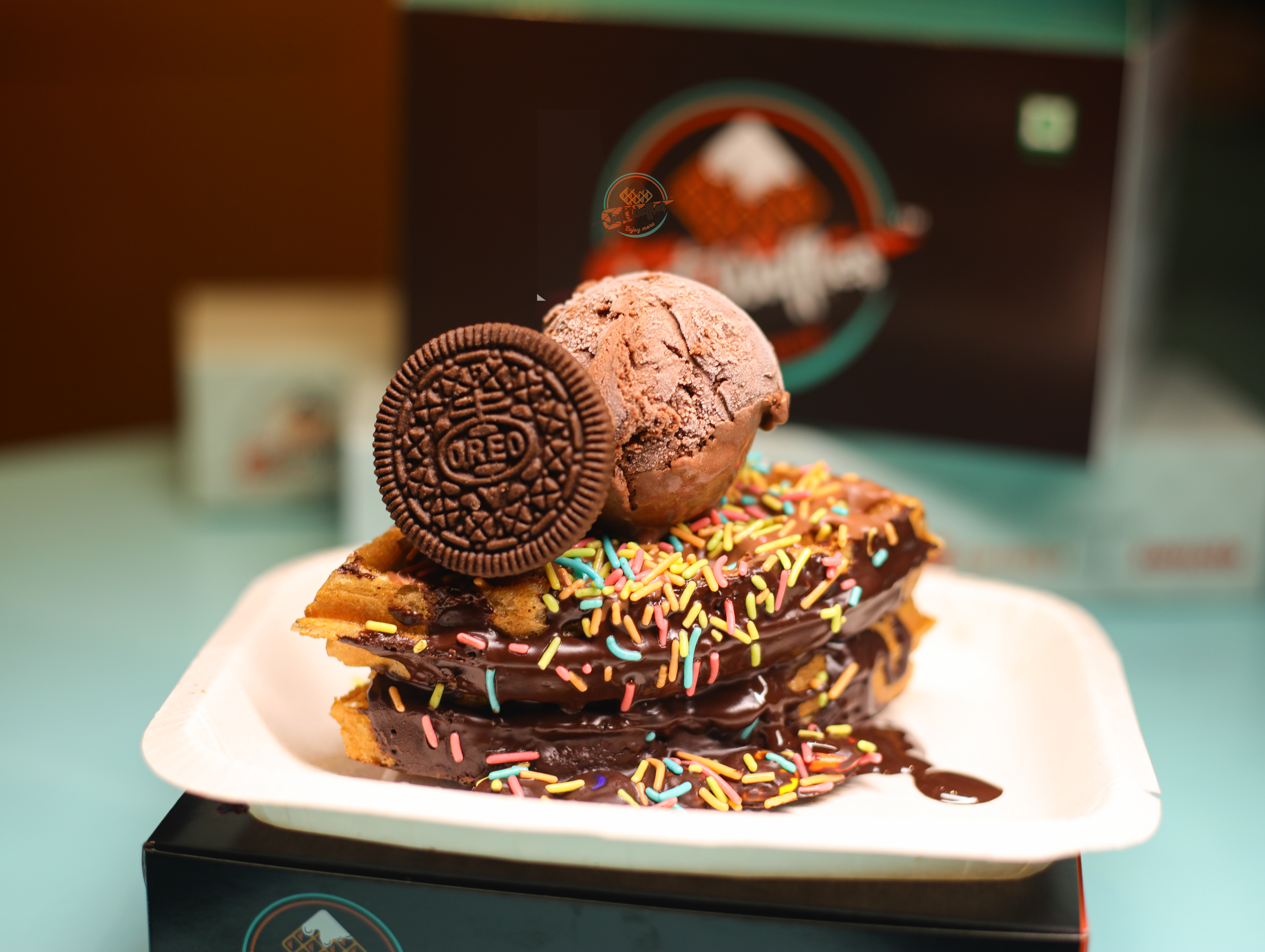 Oreo Chocolate Waffle Sandwich with Premium Cocoa Scoop